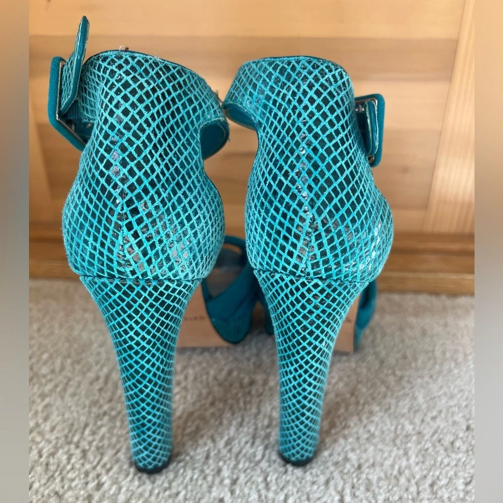 White House Black Market Teal Heels